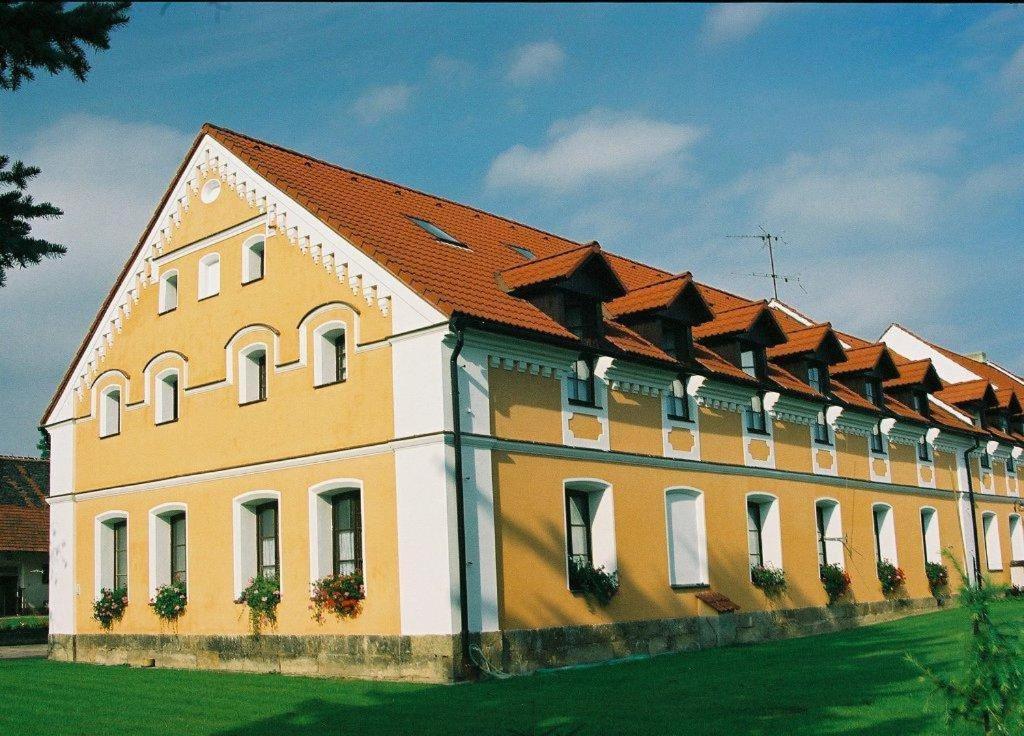 Pension U Svateho Jana Hradec Kralove Exterior foto