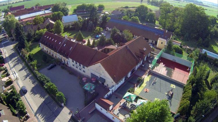 Pension U Svateho Jana Hradec Kralove Exterior foto